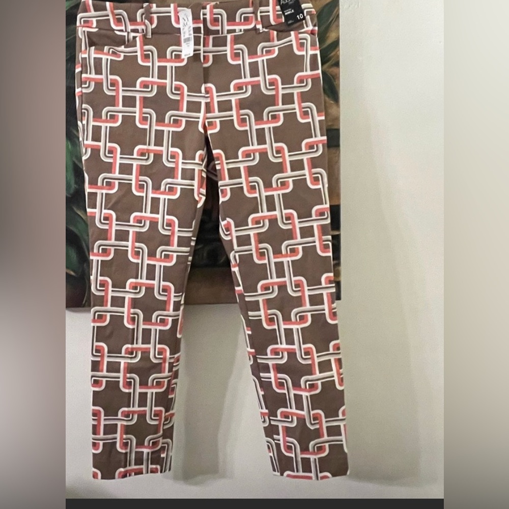 NWT NEW YORK & COMPANY Audrey SLIM LEG ankle pants CHAIN LINK BROWN stretch 10
